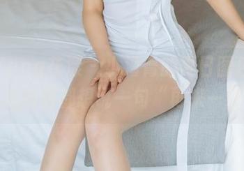 HuaYang花漾 - 小海臀的夏日图包：好像每次看到都想说一句“再来一张”！