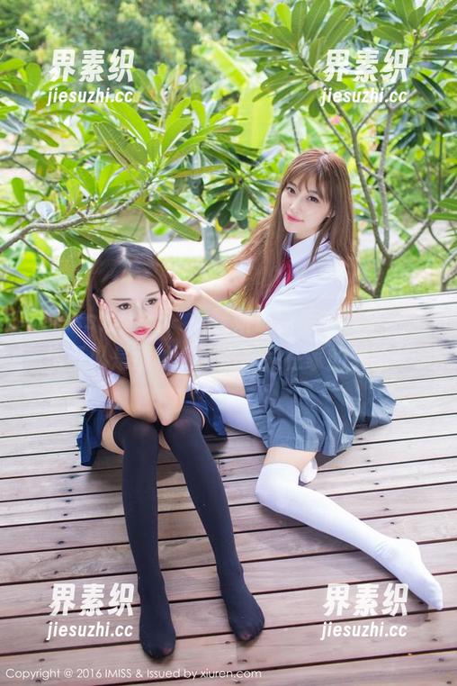 IMiss爱蜜社 - 余馨妍最新毛衣合集，你也可以是那种“就这样呆在家的美丽”