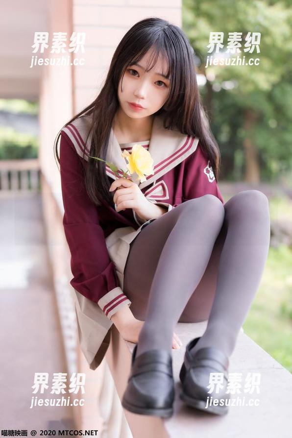 一不注意就被喵糖映画的长腿黑裙美图戳中了