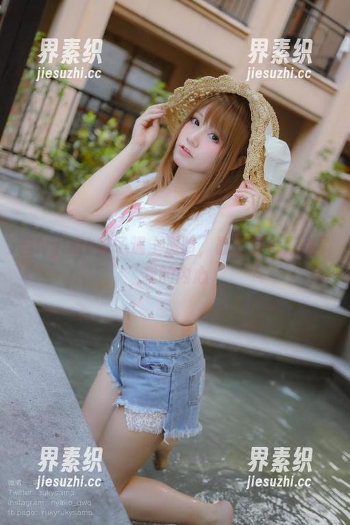 Nyako喵子 当Nyako喵子遇上透明,最新图片骚动了我的内心
