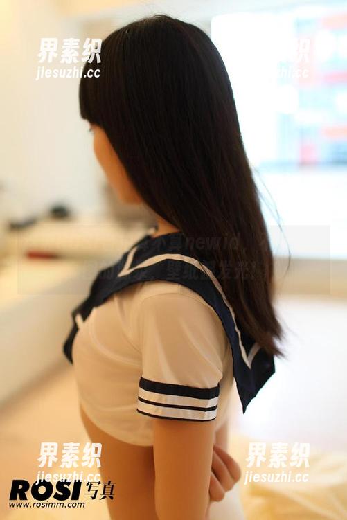 ROSI 这波ROSI自拍算不算newid,不愧是美图的源泉,壁纸都发光!