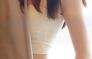 想拿走ROSI的美腿高清原图？敢不敢背景雷同？