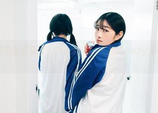 这就是家里的私拍氛围？Sonson(손손)的Loozy-Date真会玩。