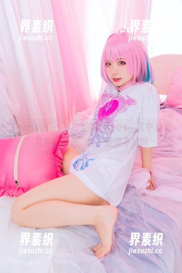 Tomiko(とみこ)的温柔cos，其中藏着几多小心思，哎？捉摸不定啊