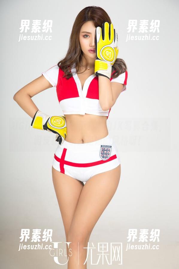 UGirls尤果网 - 伊莉娜的JK写真合集，调皮捣蛋永远是她的风格呀！