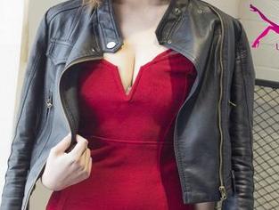 UGirls尤果网 - 一杯奶茶Emily与两件睡衣：你也会想这样过周末吧？原图与图包推荐！