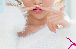 UGirls尤果网 - 王语纯的粉色小心思——网盘超大合集，快来打卡！