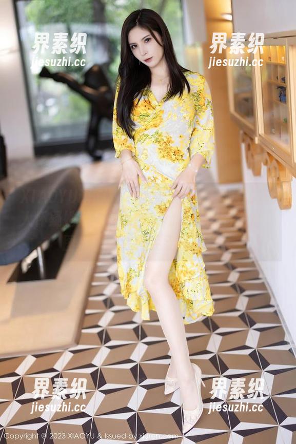 XIAOYU语画界 - 原图：梦心玥油亮到让人怀疑她是不是偷偷舞动了光泽的法术，图片里的我已经无法自拔。