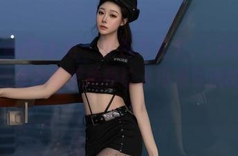 Xiuren秀人网 - 图包与温柔，FoxYini孟狐狸果然就是那种让人浮想联翩的存在！