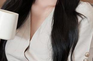 Xiuren秀人网 - 好吧，在线上找到laura阿姣镂空写真，内心渴望和困惑都齐飞了。