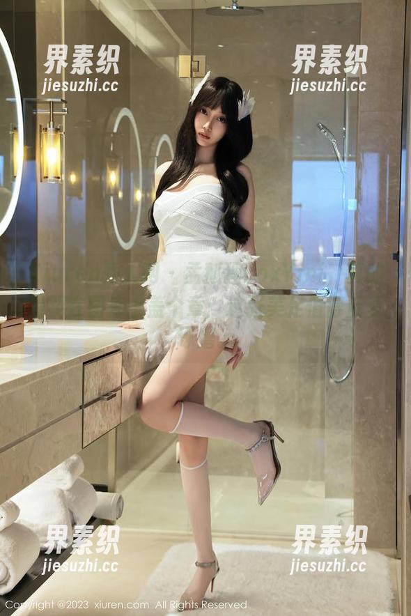 Xiuren秀人网 - 孟狐狸FoxYini，真的是要在图库上盖个章：这张美足值得反复琢磨。