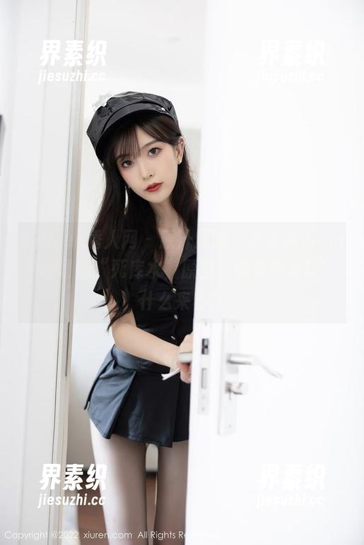 Xiuren秀人网 - 原汁原味，小茉莉jasmine最新“死库水”原图，脑海中浮现…什么来着？