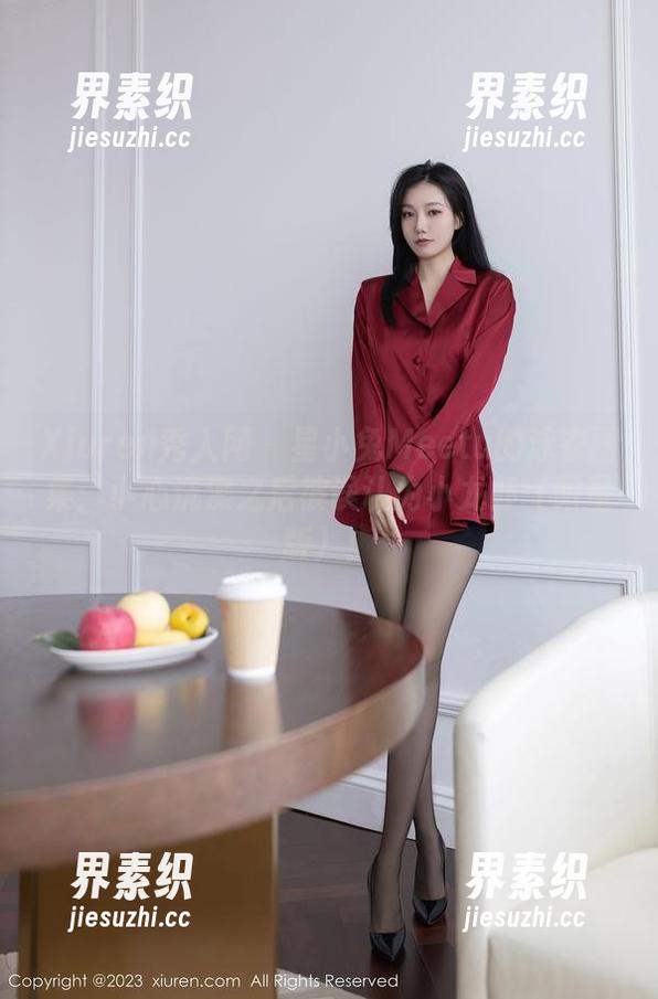 Xiuren秀人网 - 星小兔Meetu的泳衣图集：小心洗澡之后被误认为小龙虾（限量版）！