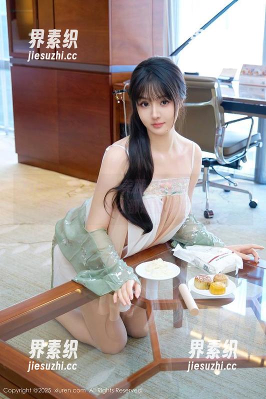 Xiuren秀人网 - 美腿+白微Sera=私房里的宠儿，怎么都想留住这画面。