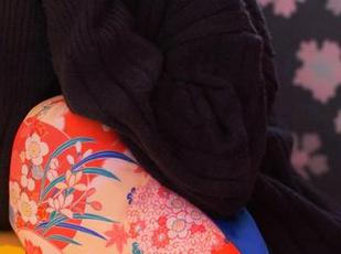 YouMi尤蜜荟 - 别再让我看到Emily顾奈奈酱的“肉丝”壁纸，这美图让我内心冲突，不想放手！