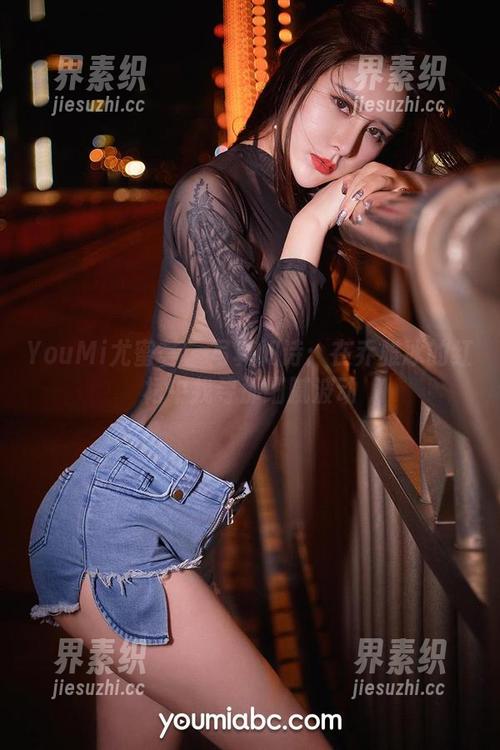 YouMi尤蜜荟-乔雅冰 YouMi尤蜜荟 - 写真如诗:在乔雅冰的红裙中找寻那细腻波动