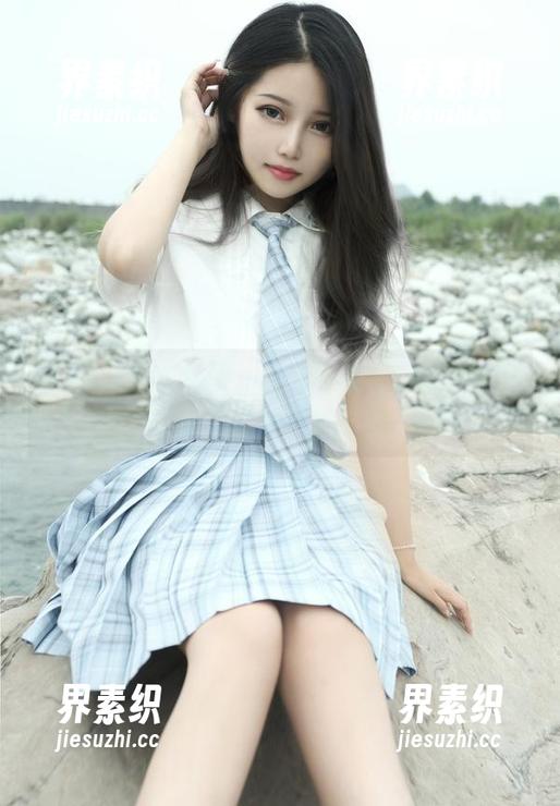eloise软软穿着体操服，私房的空气中弥漫着邻家女孩的气息？