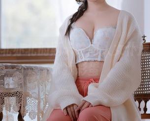 我在一北亦北的斯卡哈同人女仆原图里拼命找彩蛋