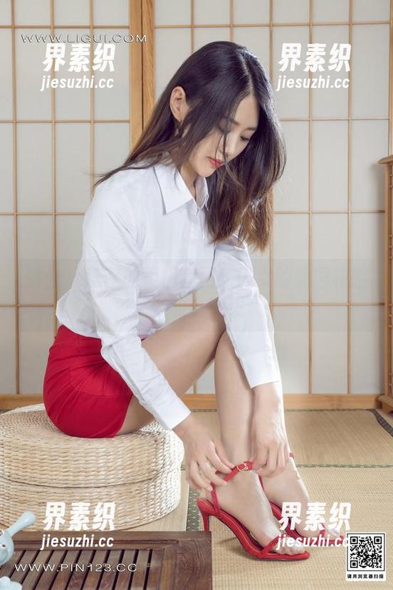 丽柜 - 蕊蕊的柔情套图：囚女的美图和暗藏的小撩拨