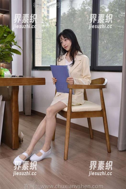 初夏女神 - 炎热的安妮，隐秘的露脸——夏日合集下载，别问我先喝水不？