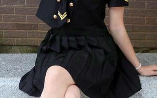 初夏女神 - 柒柒的工作用鞋在福利写真中居然自带光环？