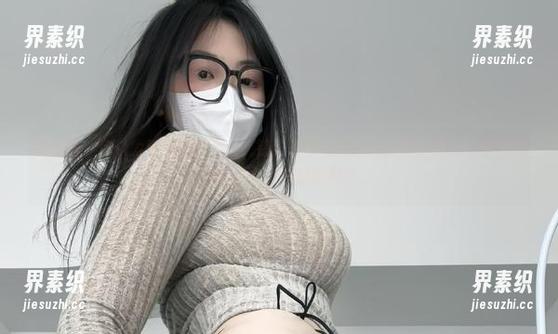 微密圈 - 你以为波点只有夏天？错！看可爱的肉巴的黑色裤子！原图和下载来定制你的拿捏！