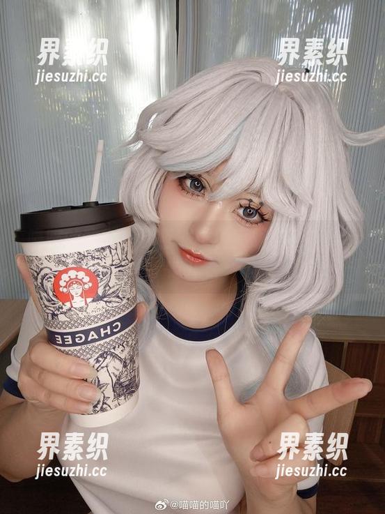 喵喵的喵吖带你看，哪种高跟鞋更有cos范儿？