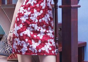 头条女神 - 李丽莎的旅拍，这些图片让你宁可不出门也想下载