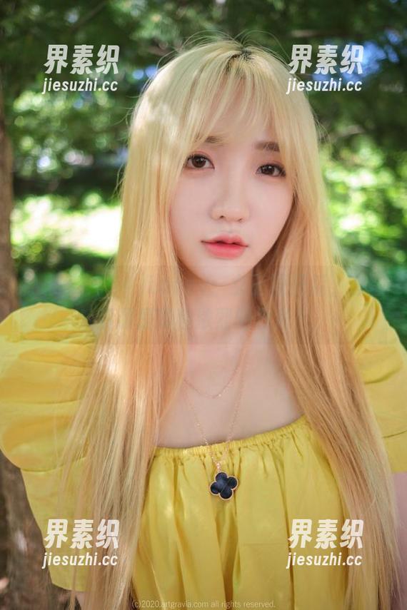 孙乐乐(손예은)Loozy：女王回归后，套图资源是哪种浓烈的色彩？