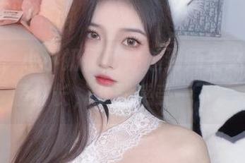一眨眼，小小奶瓶儿穿越到师生之间，剧情加长，下载感受一下。