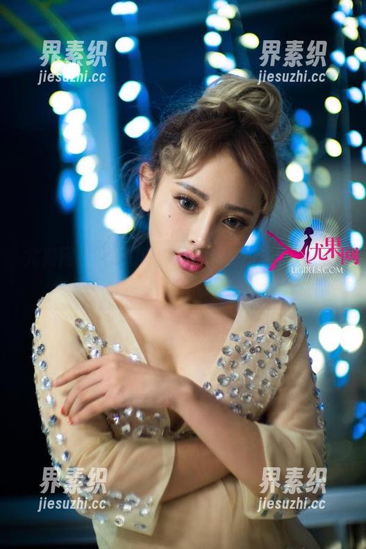 尤果网-李颜儿 尤果网 - 李颜儿天台反转:在这里,精选作品集找到了生命的另一种状态。