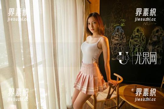 尤果网 - 纯白的莉恩，让我想去摸——当然，是她的写真！不然太尴尬。