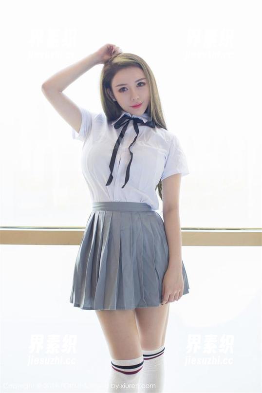 尤蜜荟 - 私房图片见证下的尤妮丝与校服，是确实认真的学习还是走马观花？