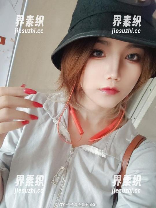 巴鲁巴鲁BaRu的眼镜：高清原图，看这造型真拿手，佩服佩服。