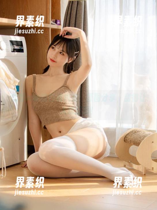 念雪ww的白桃汽水：原图分享，甜得让人想打翻！