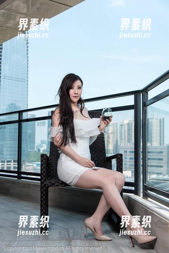 推女神-宛恩miyu 推女神 - 宛恩miyu的水手服私拍,美图让我想到海边的风!