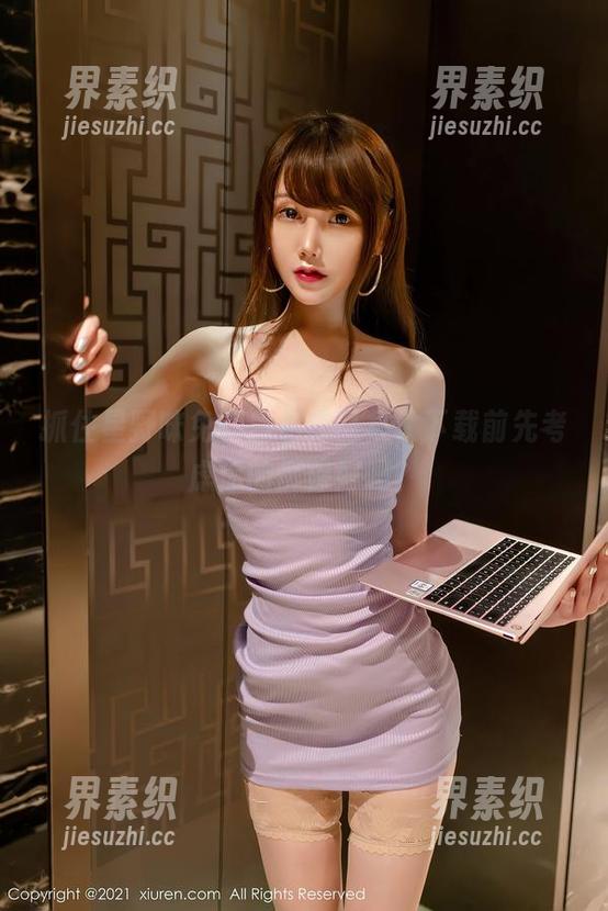抓住星野咪兔的白色作品集，下载前先考虑你的屏保好吗？