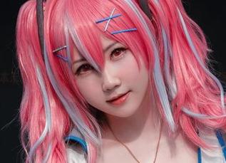“是本末末”的私拍日记：爱宕泳装图包，完美自我犒赏！