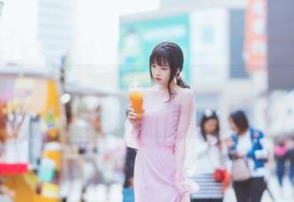 更新！桜桃喵的校服写真，让我想回到那个“还没有负担”的传奇年代，哈哈。