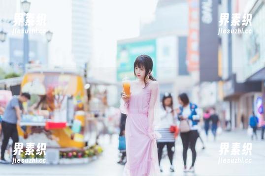 更新！桜桃喵的校服写真，让我想回到那个“还没有负担”的传奇年代，哈哈。
