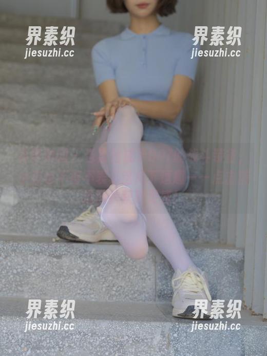 森萝财团 - 当黑丝成了007的战斗装备，小夜也不得不表示这月下逗趣——点击精选图片获取灵感！