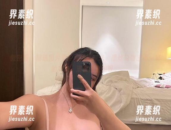 水蜜桃米米 微密圈 - 精选图片里的水蜜桃米米,黑丝勾勒出不一样的姿态,满屏都是惊叹。
