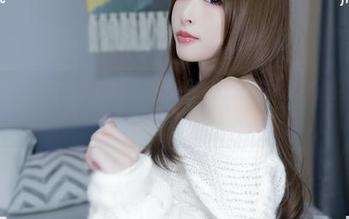 听说清水由乃新图集更新了，油亮得像刚抹过一层香油，口水都流出来了。