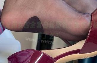 微密圈 - 白龙猫女的全套白丝图包，我这是被萌到发哮喘了么？