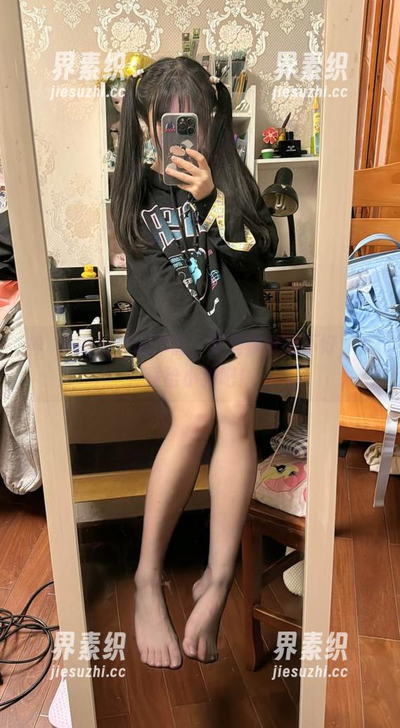 神沢永莉的圣诞作品，要是你觉得不好，就送给小狗吧！