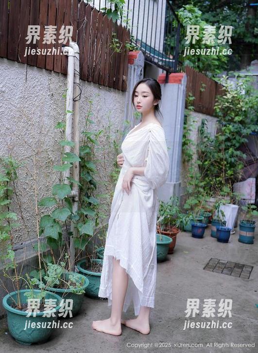 秀人网-严利娅Yuliya 秀人网 - 全套黑丝放送中,严利娅Yuliya幽幽道来,没想到这些黑丝的含义也是非常深刻……