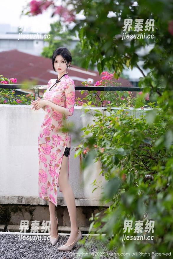 秀人网-周慕汐baby 秀人网 - 高跟鞋里藏的趣事–周慕汐baby的精选套图