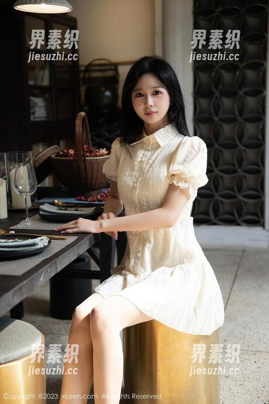 秀人网 - 来吧，唐翩翩的睡衣写真，不多想，纯粹欣赏就好。