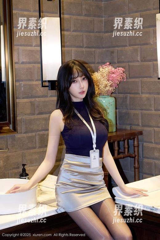 秀人网-杏子Yada 秀人网 - 杏子Yada的白衬衫合集,有种让人想屏息的魔力,尤其是那个角度!