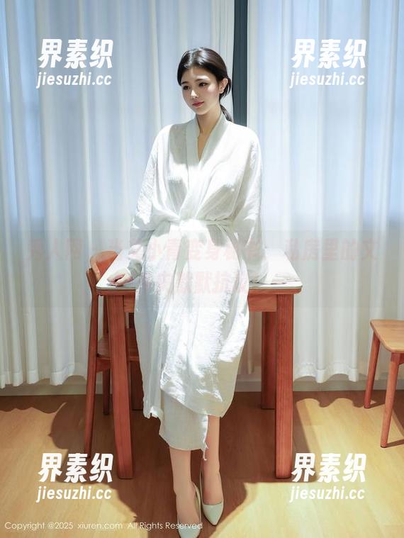 秀人网 - 当艾小青变身秘书，私房里的文件夹默默抗议！
